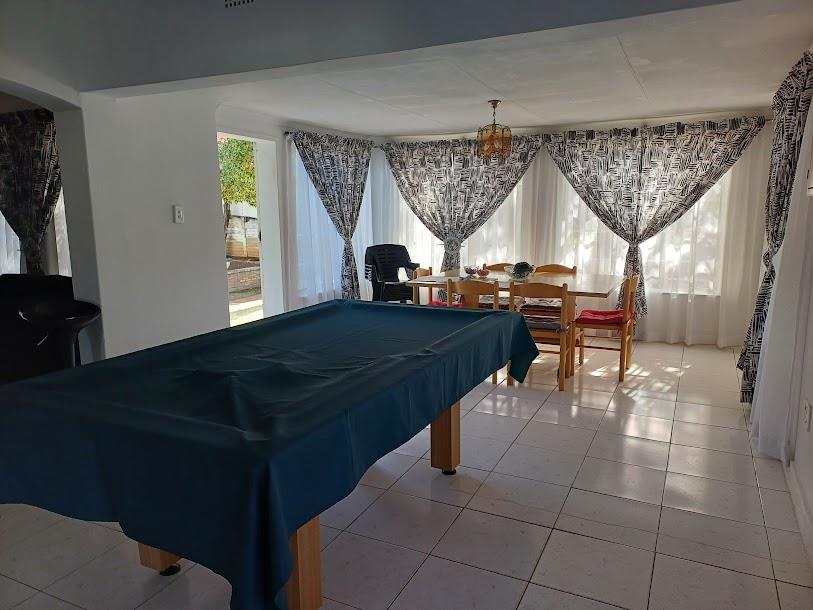 5 Bedroom Property for Sale in Ridgeway Gauteng