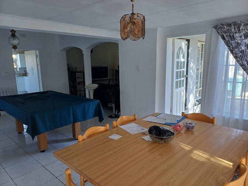5 Bedroom Property for Sale in Ridgeway Gauteng
