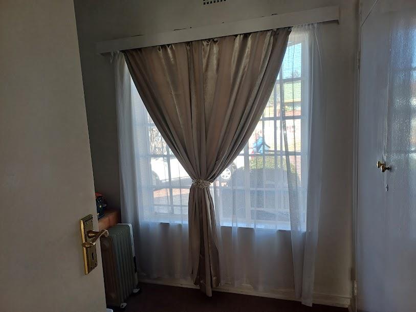 5 Bedroom Property for Sale in Ridgeway Gauteng