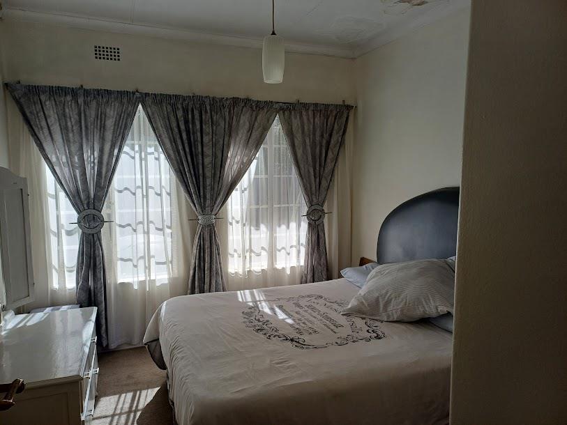 5 Bedroom Property for Sale in Ridgeway Gauteng