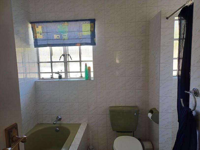 5 Bedroom Property for Sale in Ridgeway Gauteng