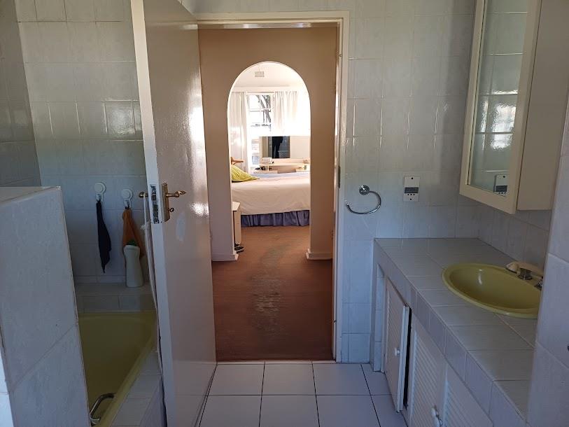 5 Bedroom Property for Sale in Ridgeway Gauteng