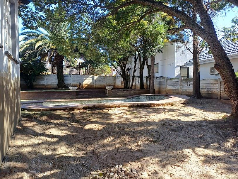 5 Bedroom Property for Sale in Ridgeway Gauteng