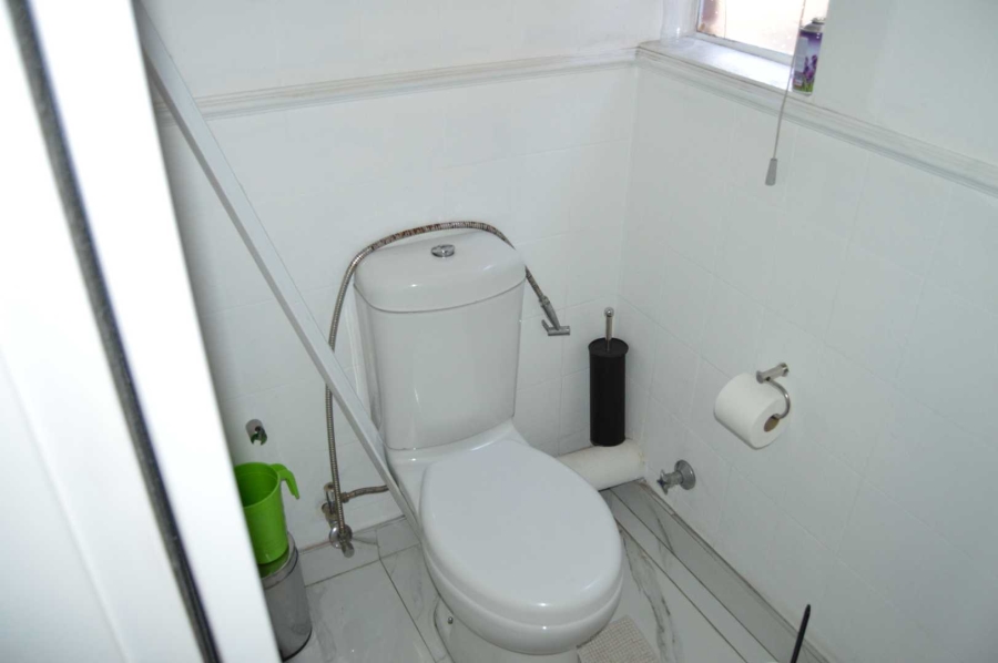 3 Bedroom Property for Sale in Brackendowns Gauteng