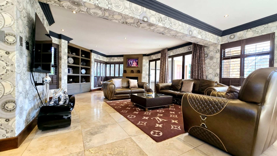 5 Bedroom Property for Sale in Mooikloof Gauteng