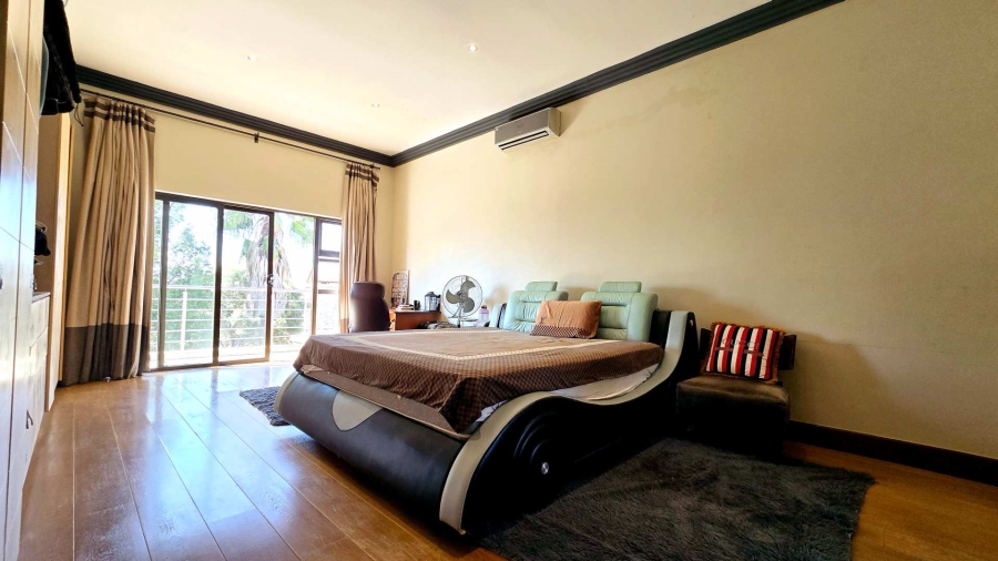 5 Bedroom Property for Sale in Mooikloof Gauteng