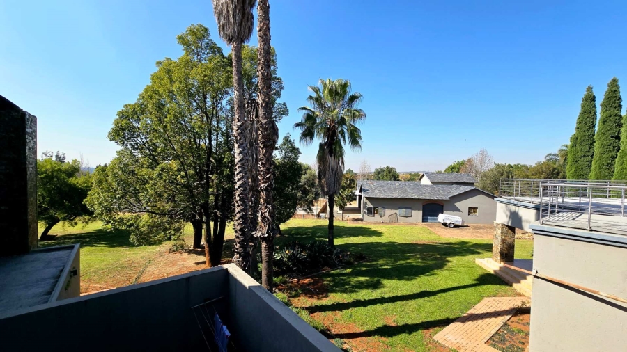 5 Bedroom Property for Sale in Mooikloof Gauteng