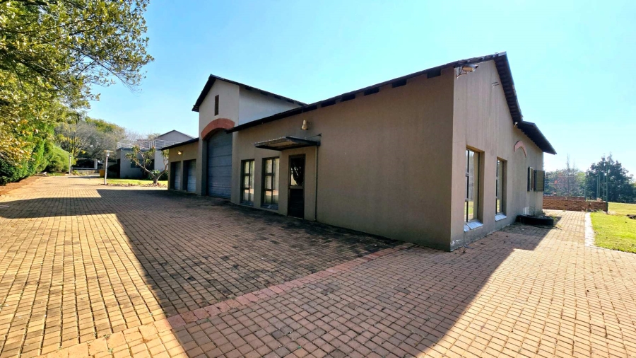 5 Bedroom Property for Sale in Mooikloof Gauteng