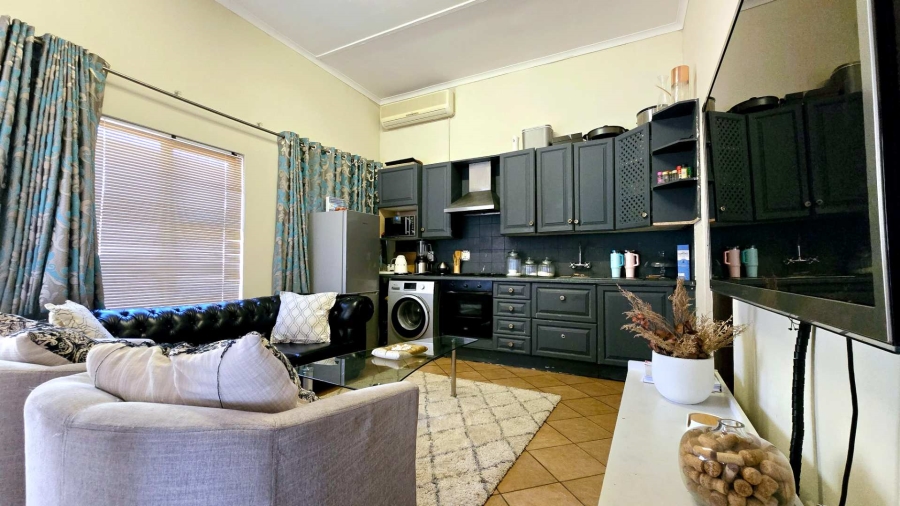 5 Bedroom Property for Sale in Mooikloof Gauteng