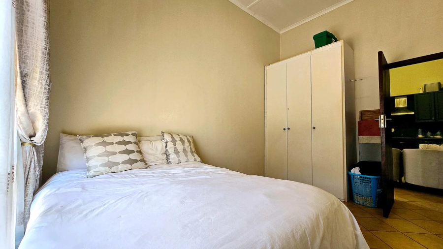 5 Bedroom Property for Sale in Mooikloof Gauteng