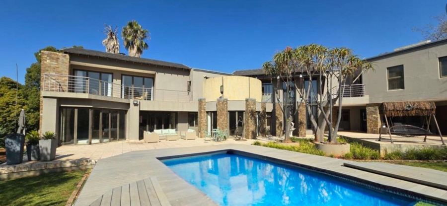 5 Bedroom Property for Sale in Mooikloof Gauteng