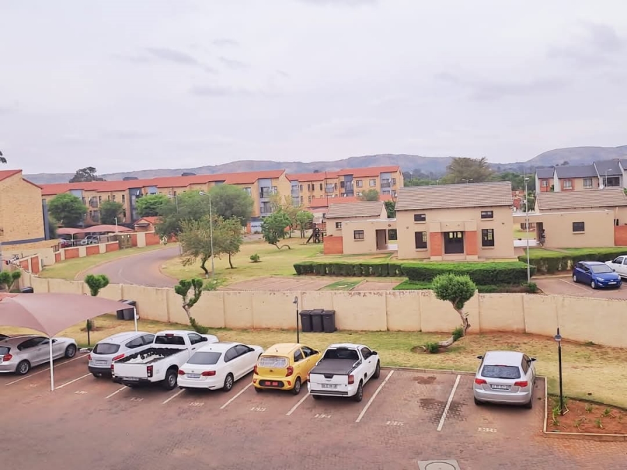To Let 2 Bedroom Property for Rent in The Orchards Gauteng