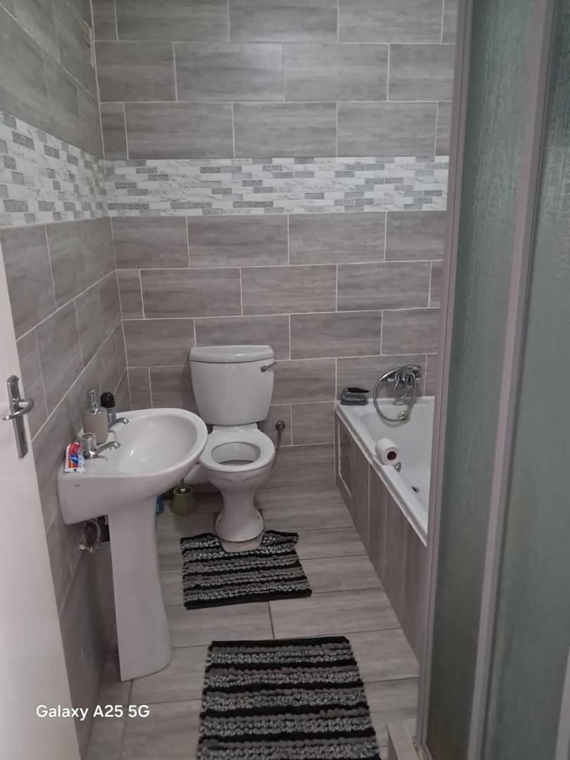 To Let 2 Bedroom Property for Rent in The Orchards Gauteng
