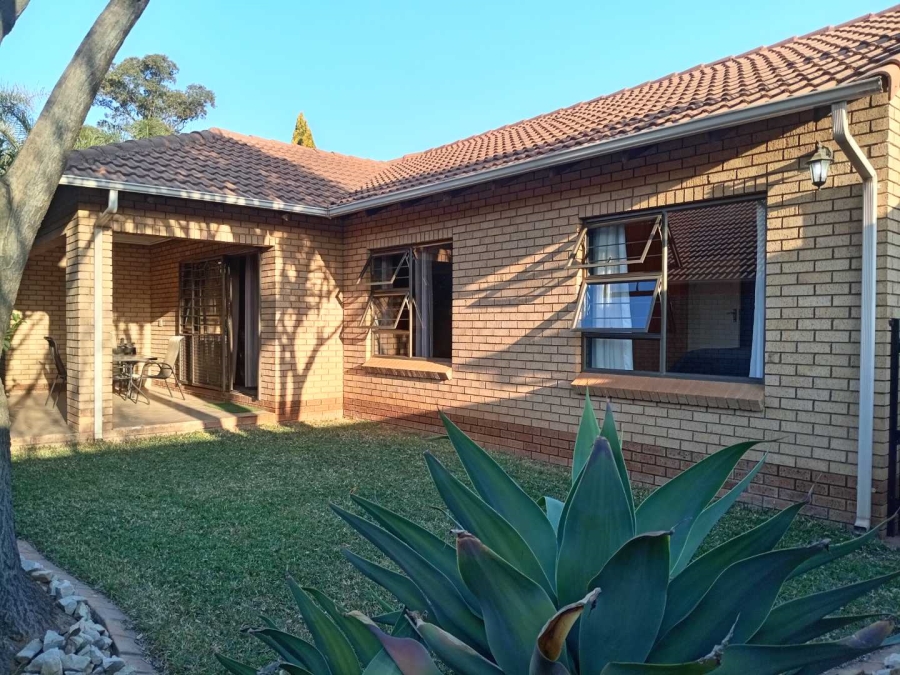 2 Bedroom Property for Sale in Willow Park Manor Gauteng