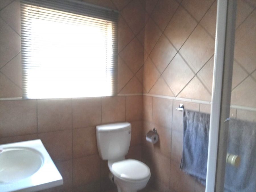 2 Bedroom Property for Sale in Willow Park Manor Gauteng