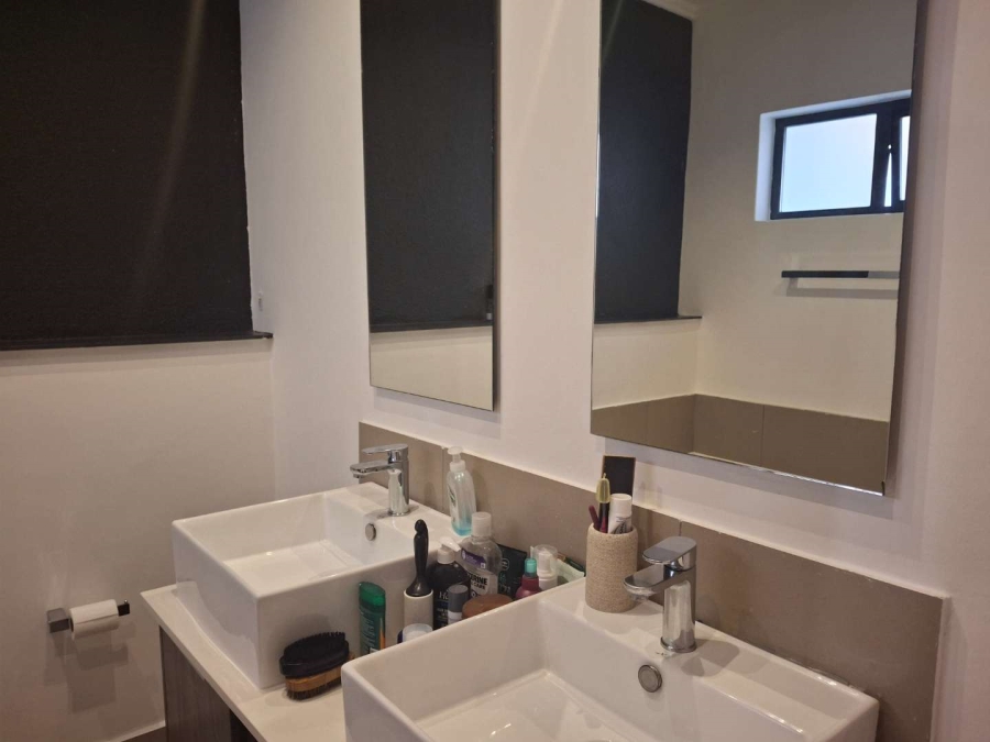 To Let 2 Bedroom Property for Rent in Morningside Gauteng