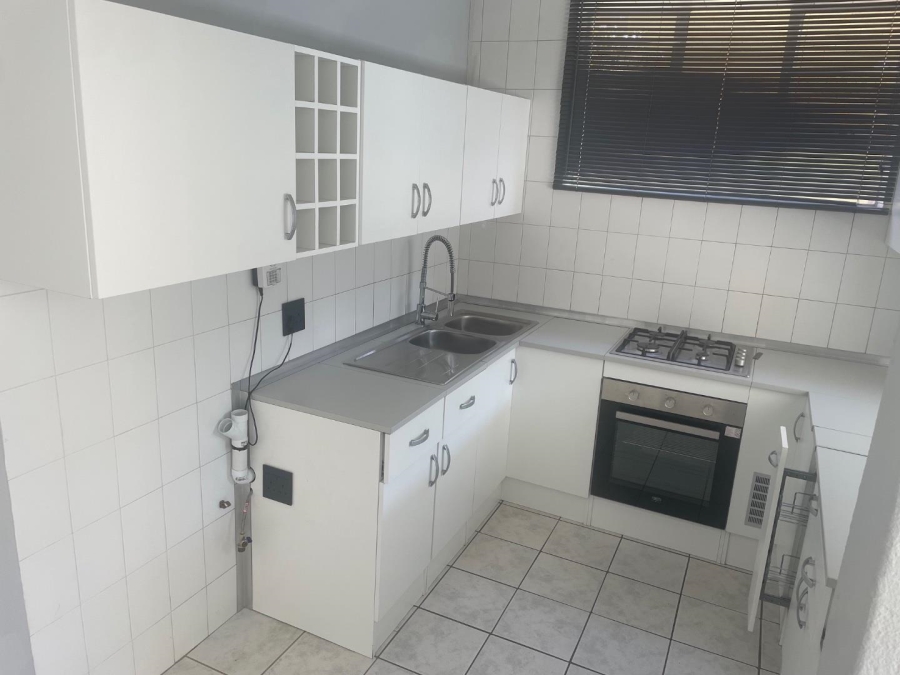 1 Bedroom Property for Sale in Illovo Gauteng
