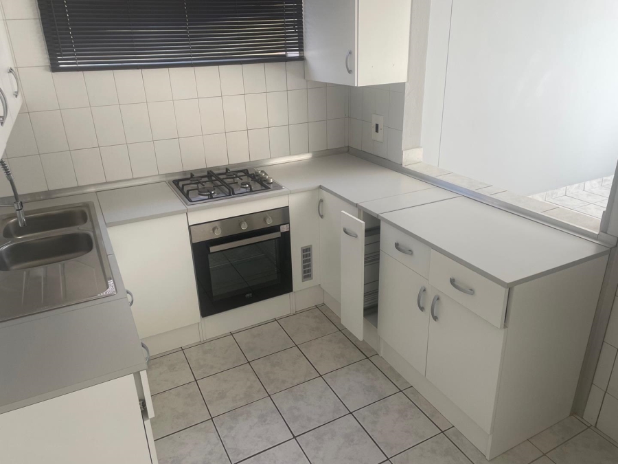 1 Bedroom Property for Sale in Illovo Gauteng