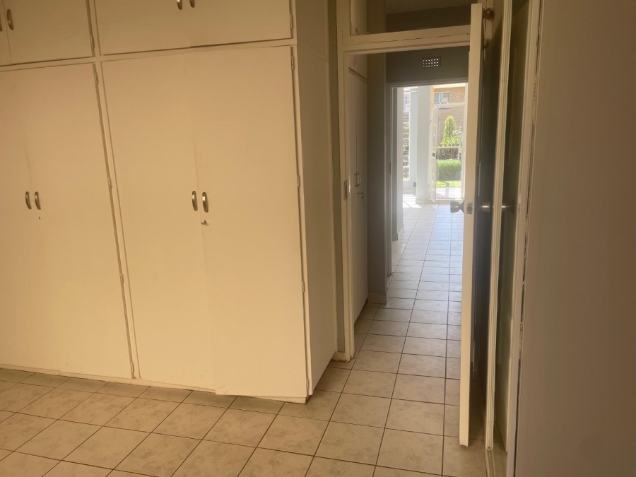 1 Bedroom Property for Sale in Illovo Gauteng