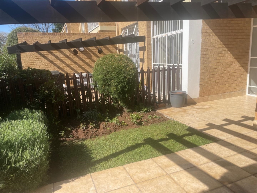 1 Bedroom Property for Sale in Illovo Gauteng