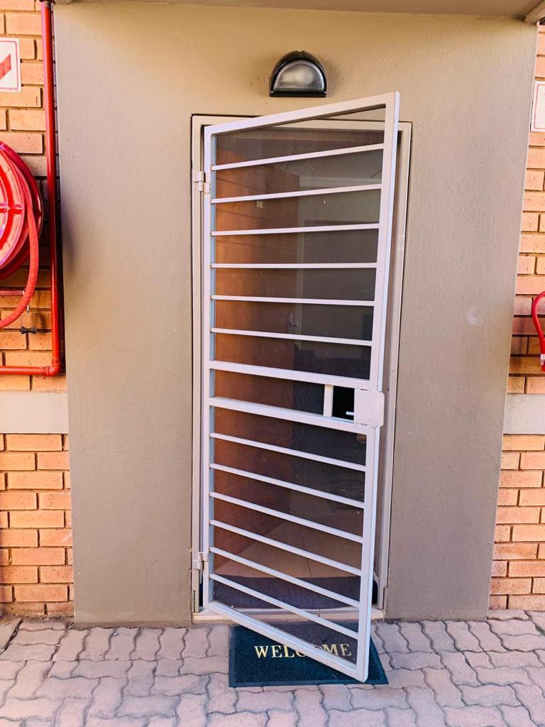 3 Bedroom Property for Sale in Annlin Gauteng