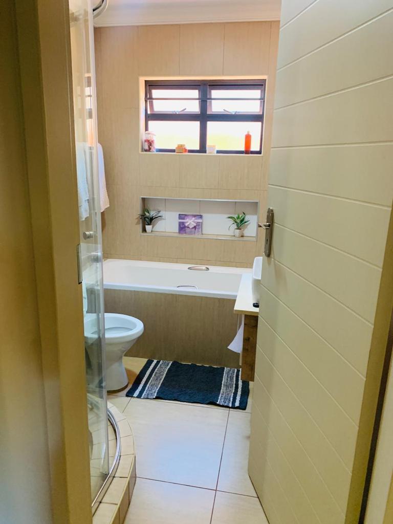 3 Bedroom Property for Sale in Annlin Gauteng