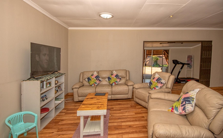 3 Bedroom Property for Sale in Verwoerdpark Gauteng
