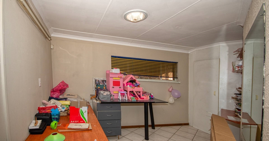3 Bedroom Property for Sale in Verwoerdpark Gauteng