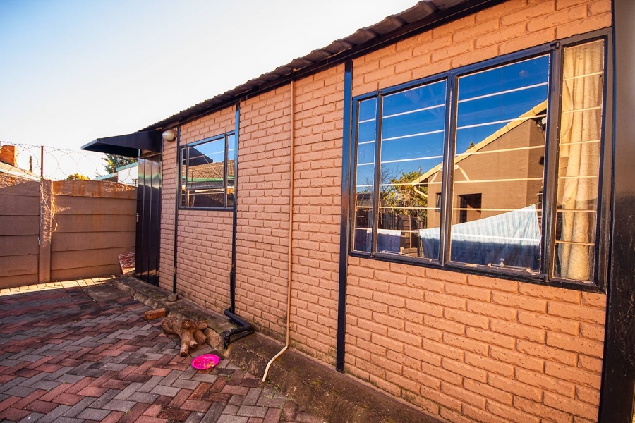 3 Bedroom Property for Sale in Verwoerdpark Gauteng