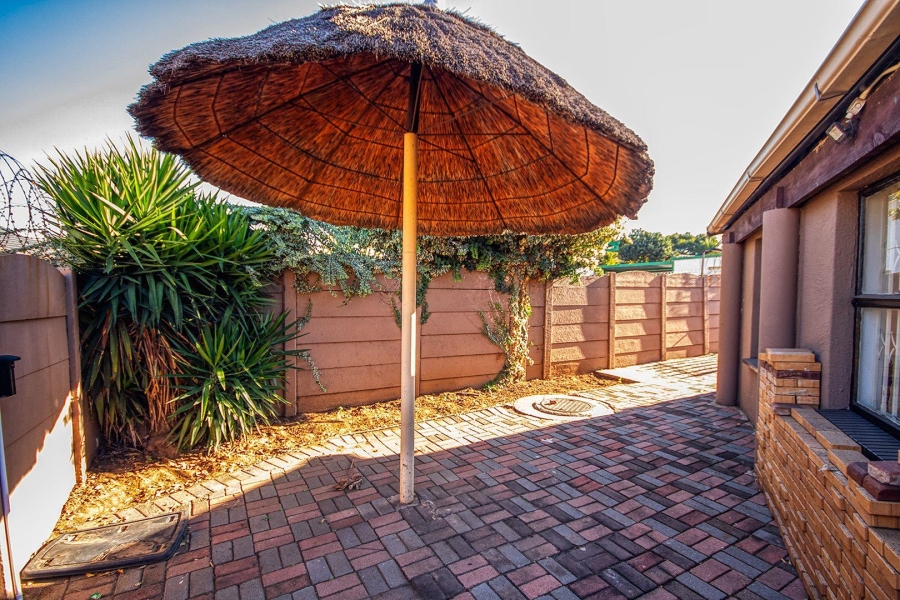 3 Bedroom Property for Sale in Verwoerdpark Gauteng