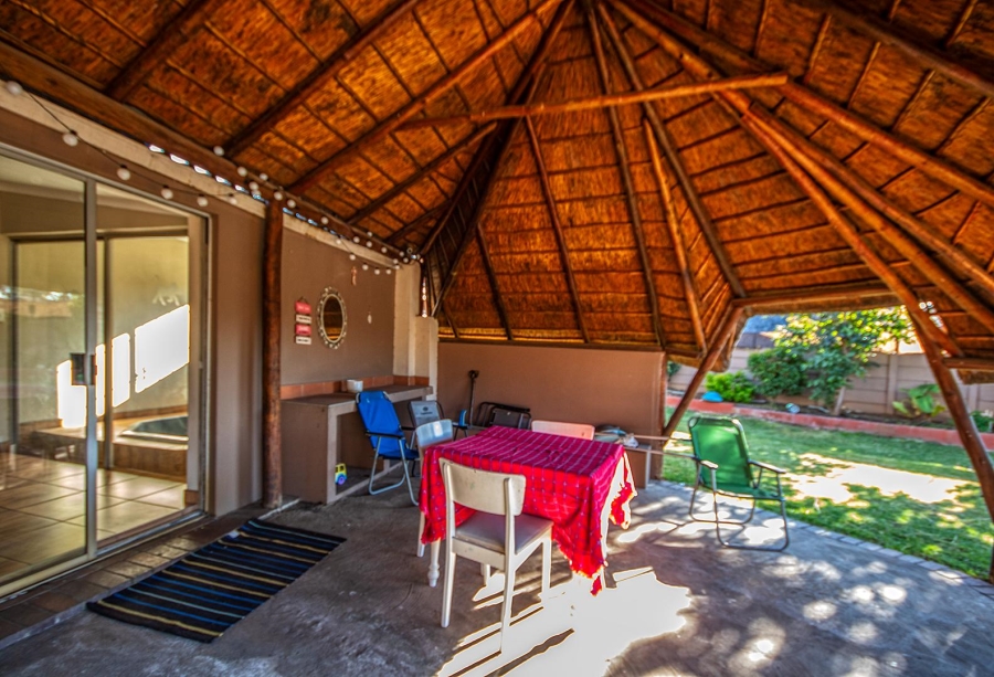 3 Bedroom Property for Sale in Verwoerdpark Gauteng