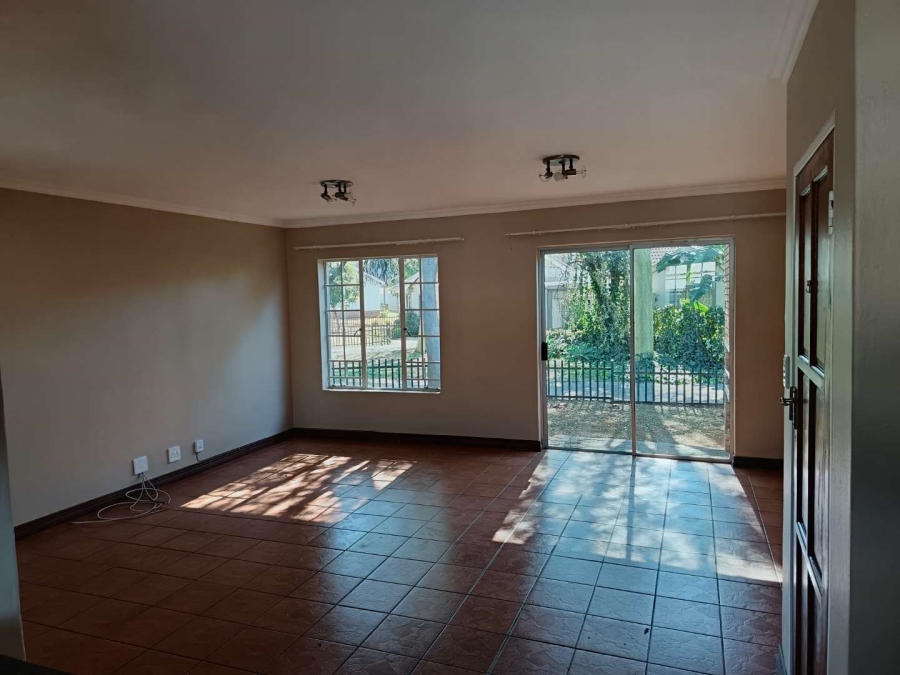To Let 3 Bedroom Property for Rent in Hartbeeshoek Gauteng