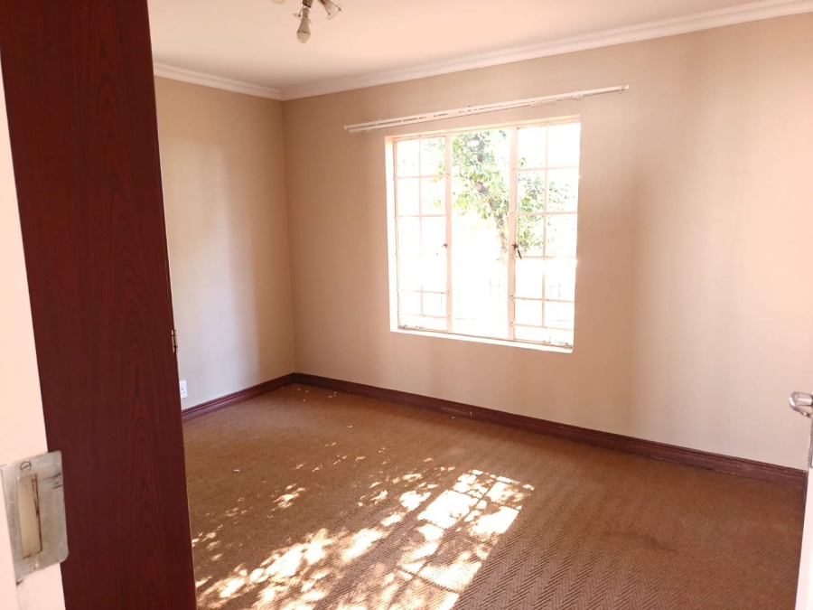 To Let 3 Bedroom Property for Rent in Hartbeeshoek Gauteng