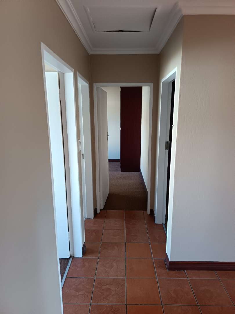To Let 3 Bedroom Property for Rent in Hartbeeshoek Gauteng
