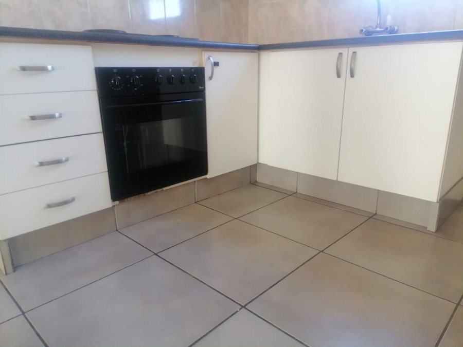 2 Bedroom Property for Sale in Parkrand Gauteng