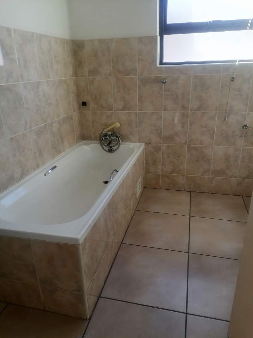 2 Bedroom Property for Sale in Parkrand Gauteng