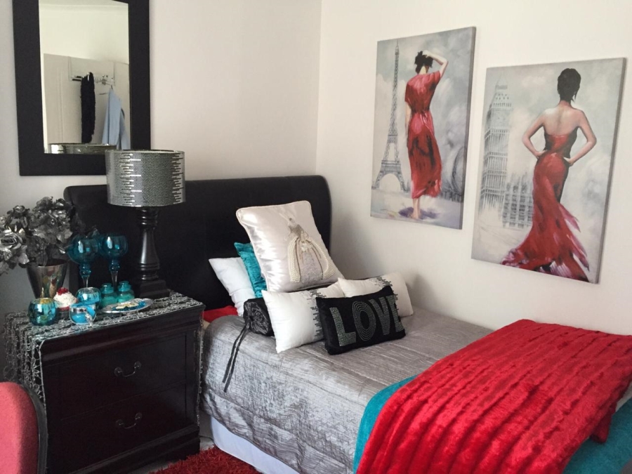 To Let 2 Bedroom Property for Rent in Eldoraigne Gauteng
