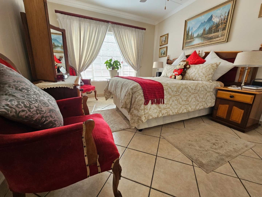 To Let 2 Bedroom Property for Rent in The Wilds Gauteng