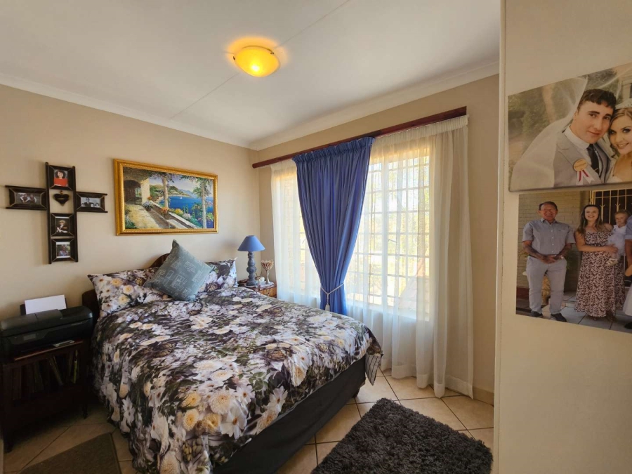 To Let 2 Bedroom Property for Rent in The Wilds Gauteng