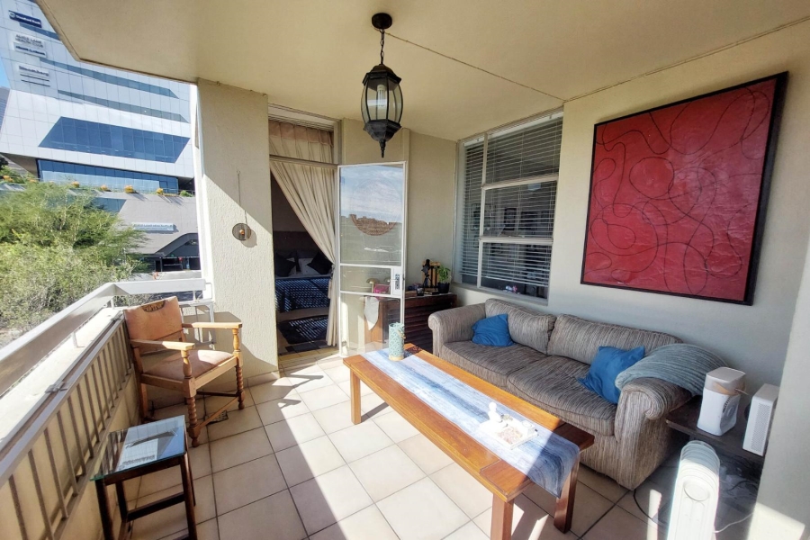 To Let 3 Bedroom Property for Rent in Sandhurst Gauteng