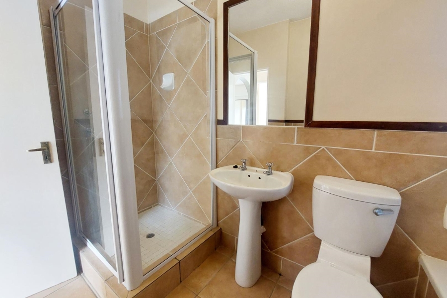 To Let 1 Bedroom Property for Rent in Lonehill Gauteng
