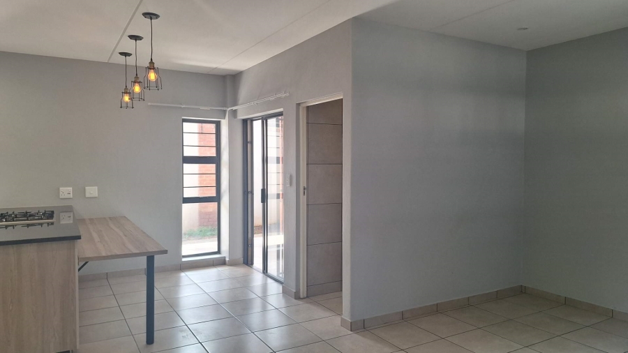 To Let 2 Bedroom Property for Rent in Ferndale Gauteng
