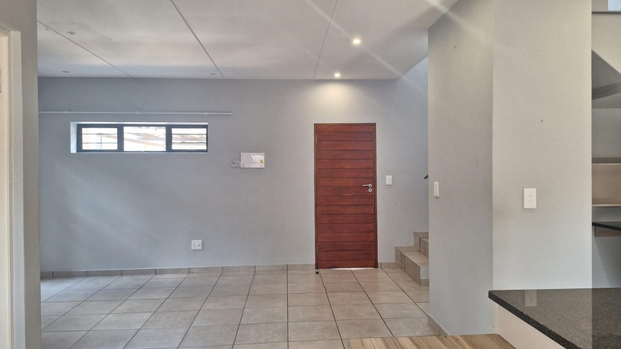 To Let 2 Bedroom Property for Rent in Ferndale Gauteng