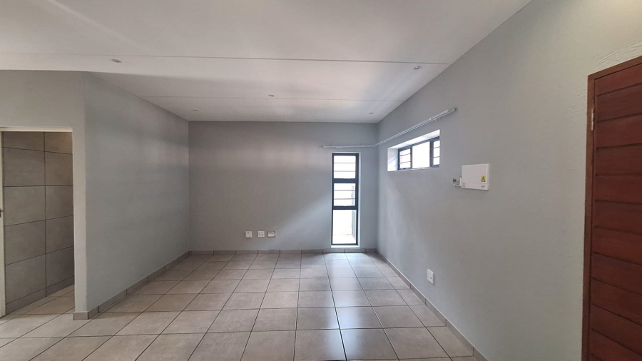 To Let 2 Bedroom Property for Rent in Ferndale Gauteng