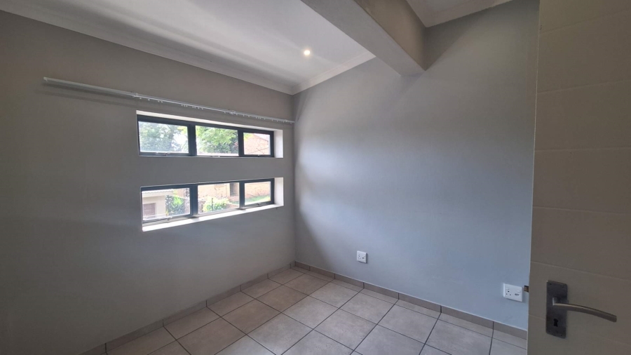 To Let 2 Bedroom Property for Rent in Ferndale Gauteng