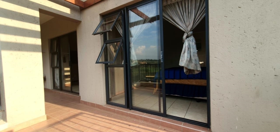 2 Bedroom Property for Sale in Wilgeheuwel Gauteng