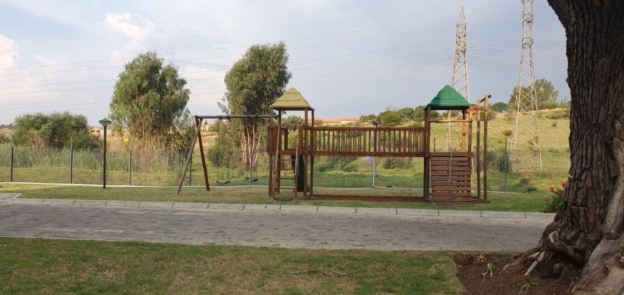 2 Bedroom Property for Sale in Wilgeheuwel Gauteng
