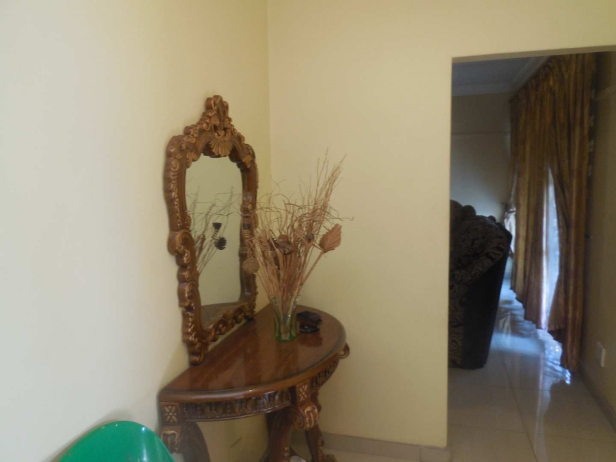 To Let 3 Bedroom Property for Rent in Lindo Park Gauteng