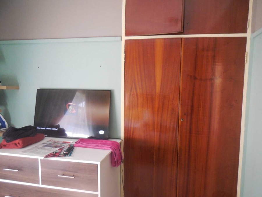 To Let 3 Bedroom Property for Rent in Lindo Park Gauteng