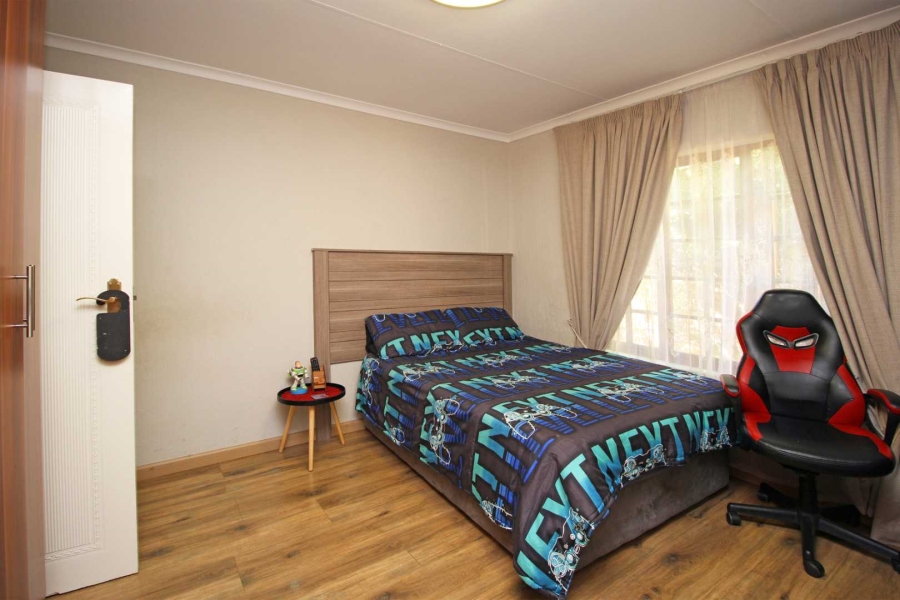 5 Bedroom Property for Sale in Greenhills Gauteng